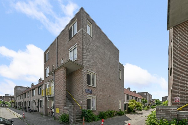 Medium property photo - Trijn Hullemanlaan 102, 1069 PV Amsterdam